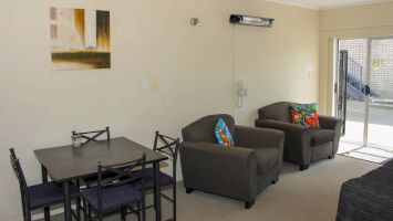 Accomodation Accommodation